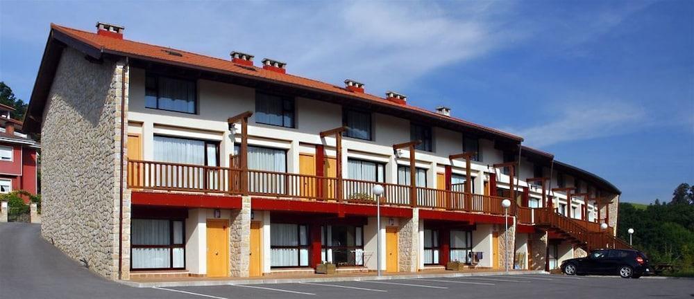 Aldea Del Puente Apartamento Onís